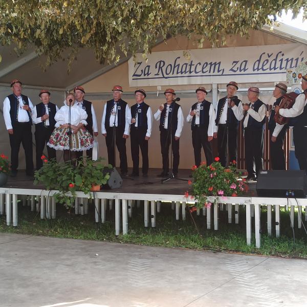 Mužský sbor v Rohatci
