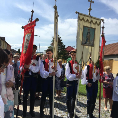 průvod ke kapličce sv. trojice 2024 (8)