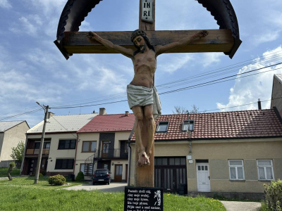 kříž nový  (2)