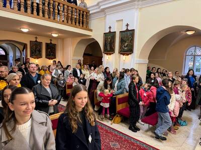 250c534d-6e5e-448c-a44e-bc15c30db091