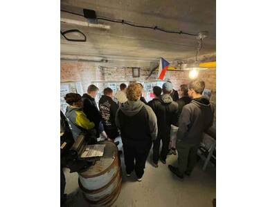 7a5c19e0-9b81-481a-a875-58233b203801